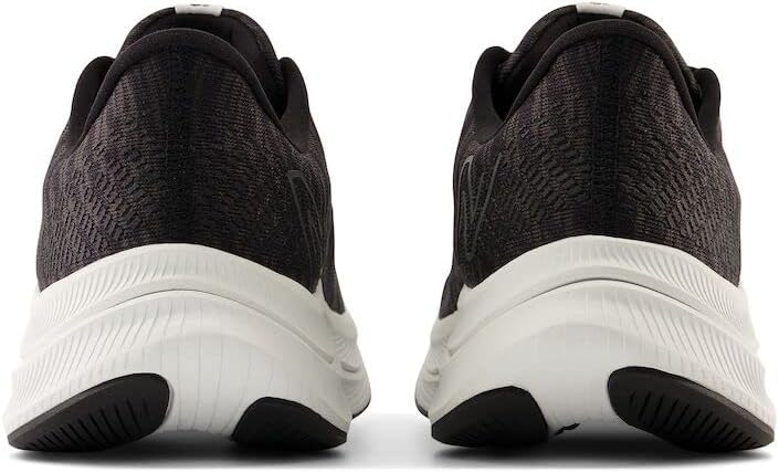 New Balance Men's MC996 Lightweight Tennis Shoe