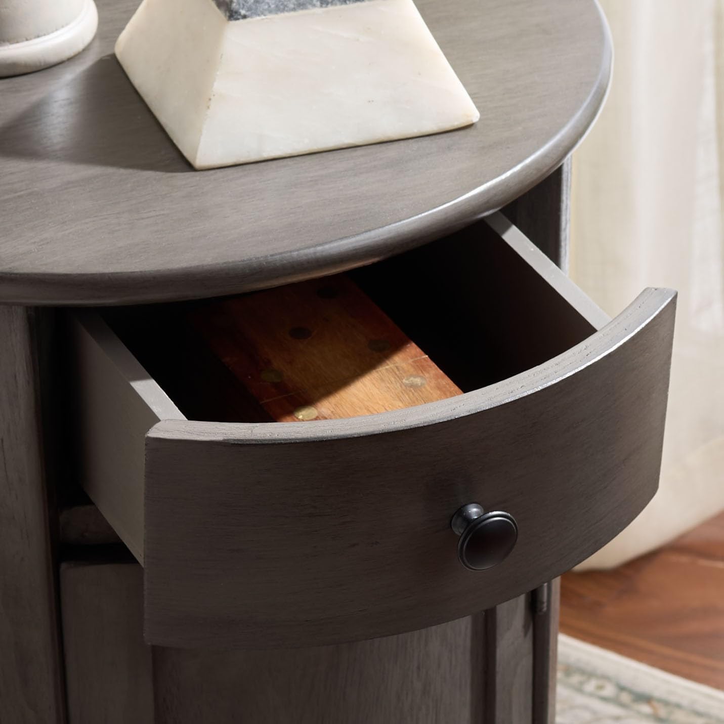 SAFAVIEH Furniture - Tabitha 1-Drawer Accent Table - Black - Solid Wood - Farmhouse Storage Design - Ideal for Living Room, Entryway, Home Office, 17.7'W x 17.7'D x 26'H - Fully Assembled (AMH5712H)