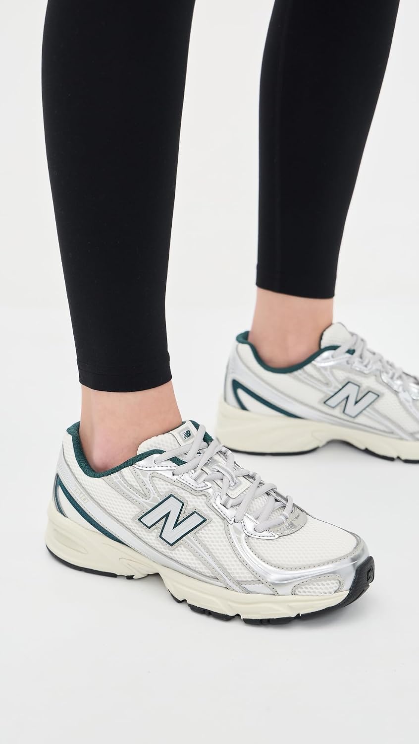 New Balance Unisex 740 Sneakers