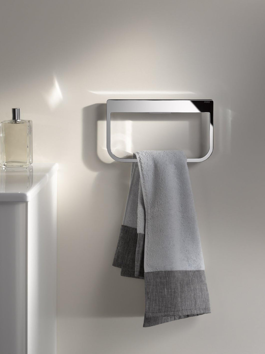 Keuco 12721010000 Closed Towel Ring - Chrome