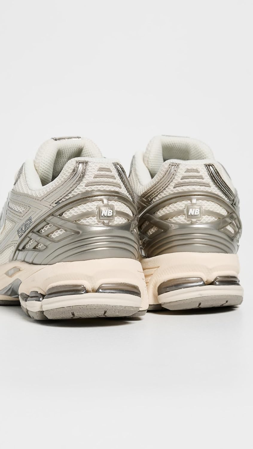 New Balance Unisex 1906R Sneakers