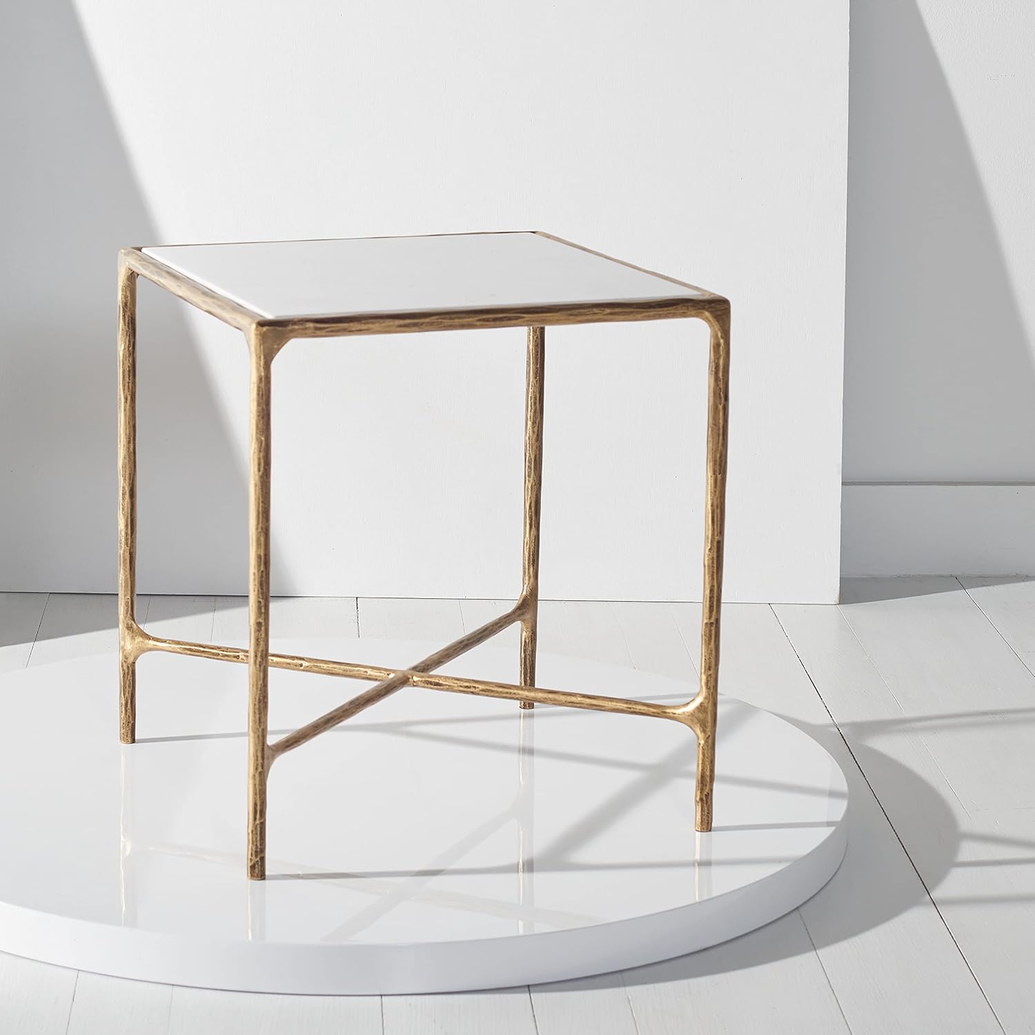 SAFAVIEH Couture Home Collection Jessa Brass Metal/White Marble Top Square End Table (Fully Assembled)