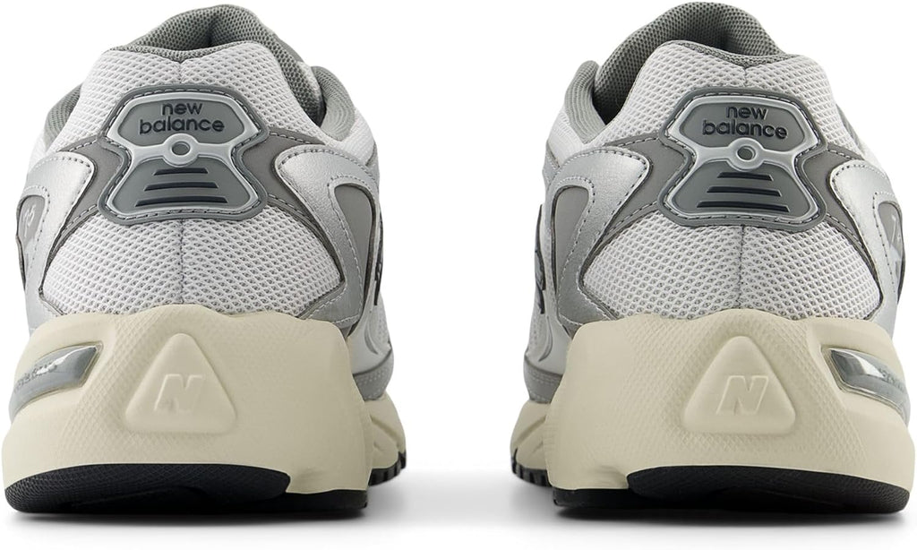 New Balance Men's 725V1 Shoes