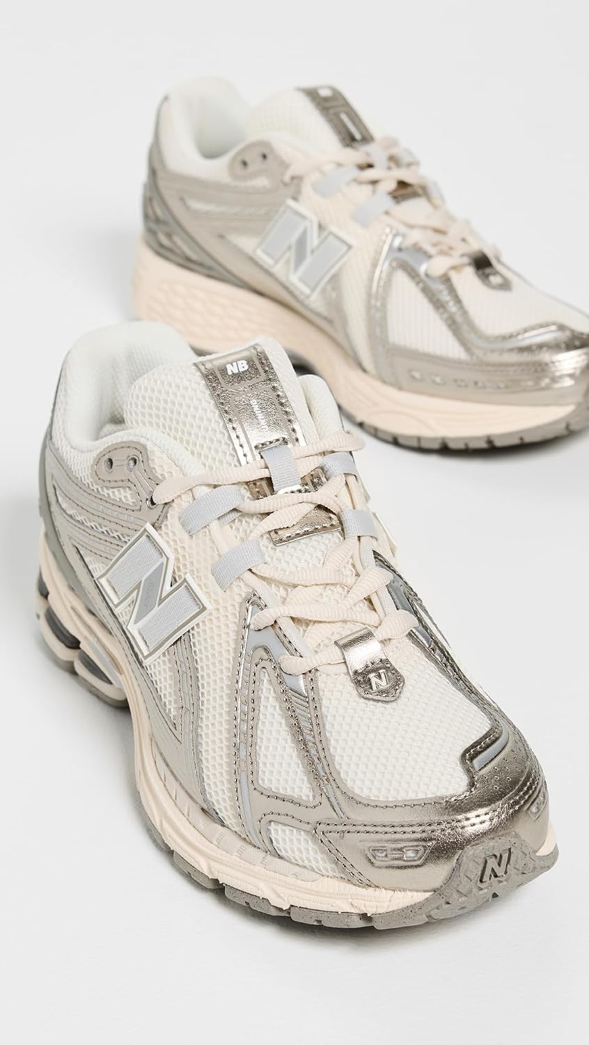 New Balance Unisex 1906R Sneakers