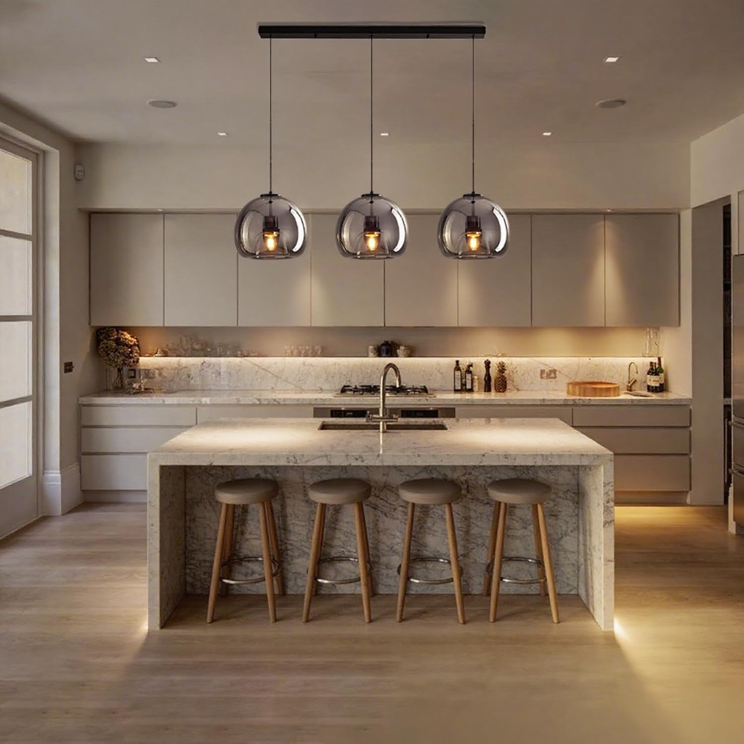 MIXL-Modern Globe Pendant Light 3-Lights Hanging Light with Smoke Gray Glass Lampshade, Height Adjustable Dining Room Lighting, Glass Pendant Lamp, Farmhouse Hanging Lamp for Kitchen Island