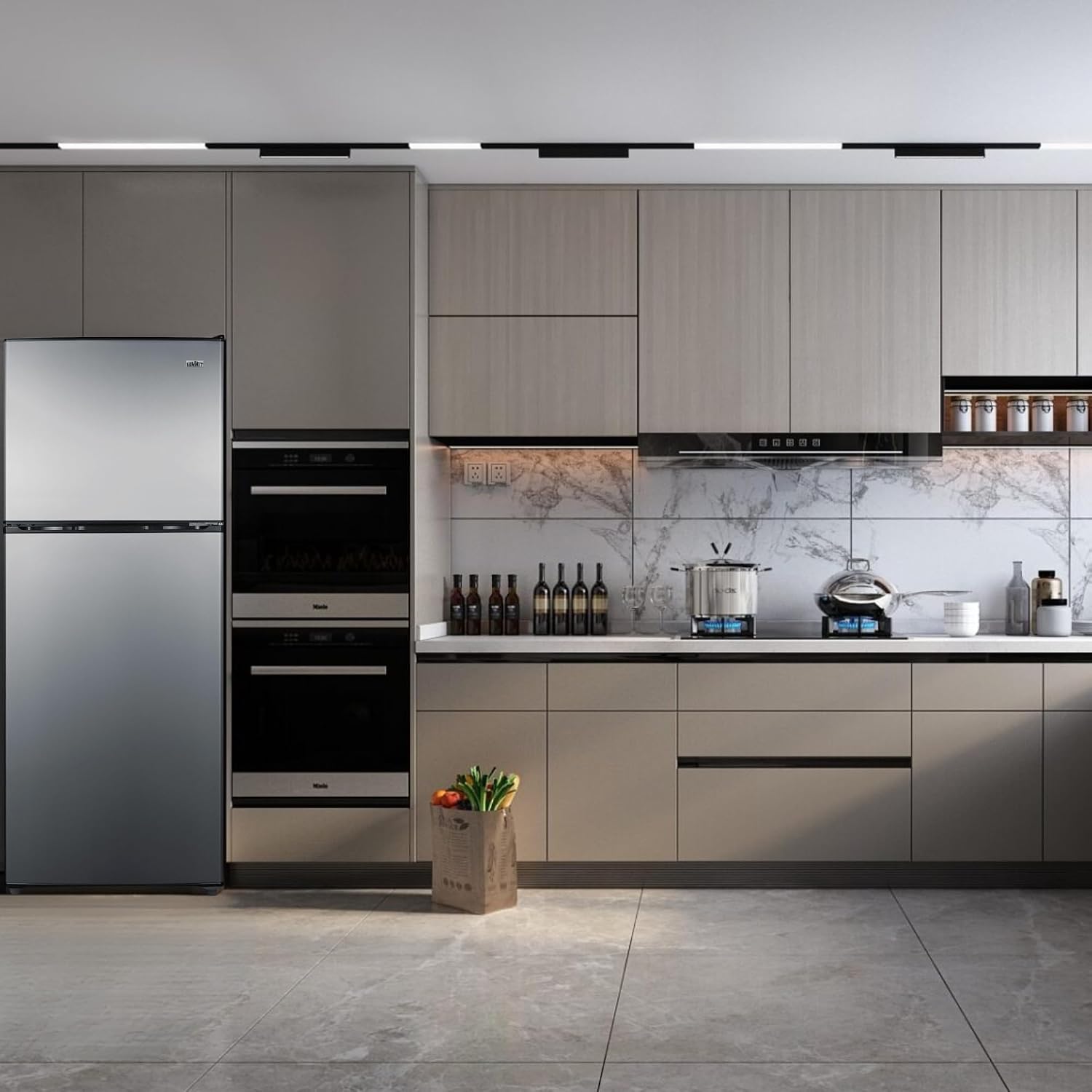 CP972SS Refrigerator-Freezer 22' Wide Refrigerator-Freezer; Cycle Defrost; 7.1 Cu.Ft.; Stainless Steel Doors; Adjustable Glass Shelves; Door Storage; Sealed Back and Black Cabinet