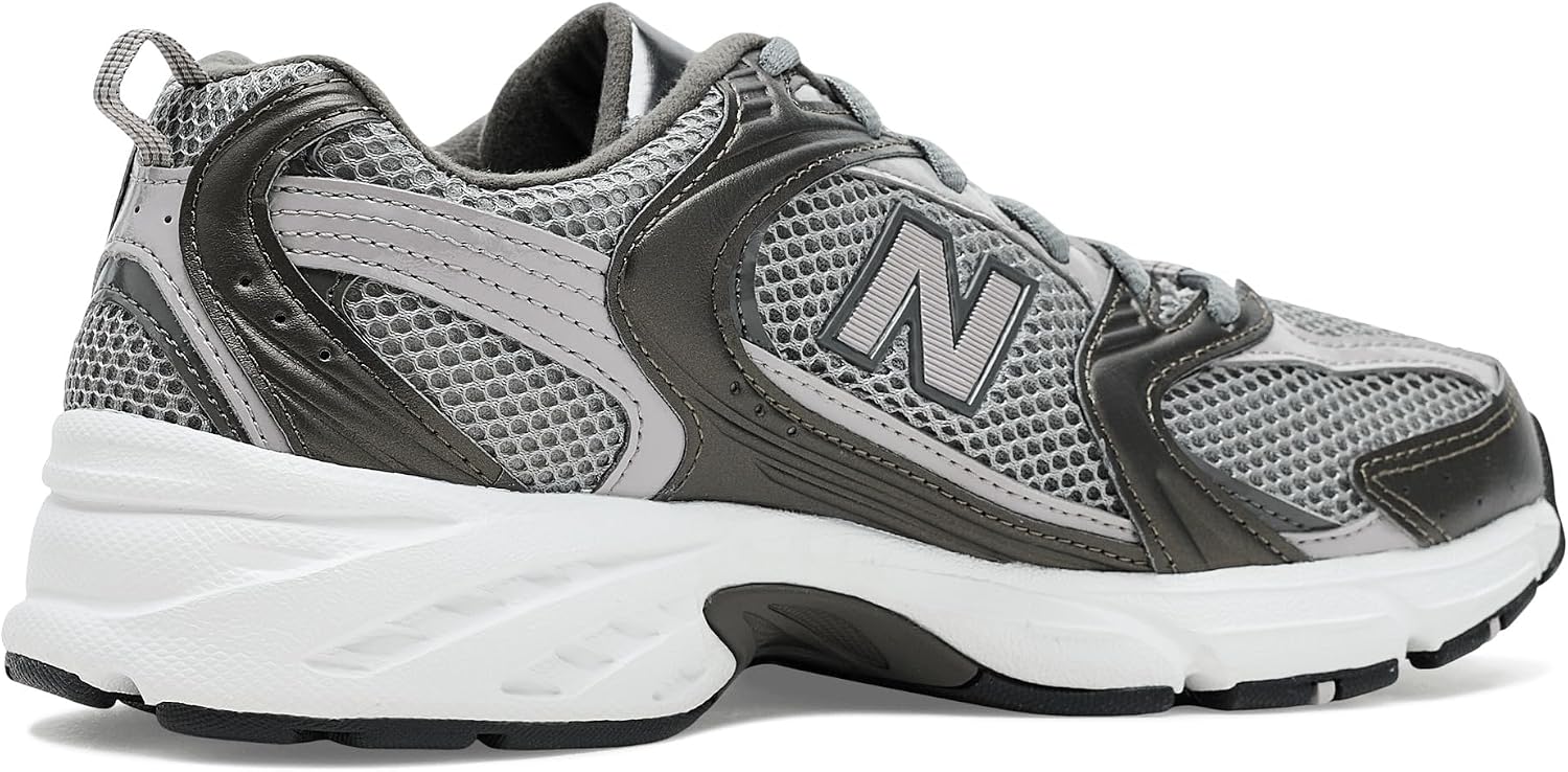 New Balance Unisex 530 Black Metallic/Truffle Salt Men 8 Women 9.5 Medium