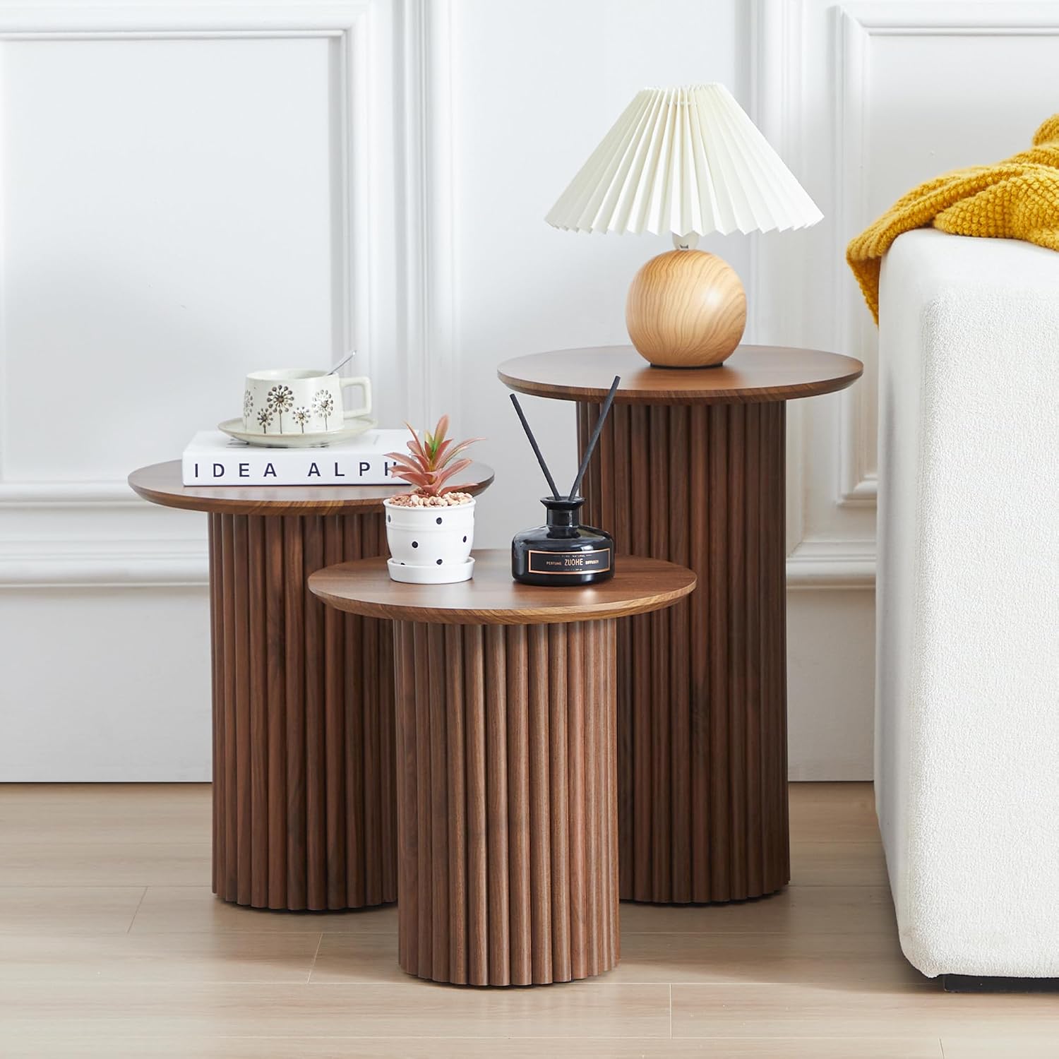 Bifins Round Nesting Coffee Table Set of 3,Mid Century Modern Fluted Coffee and End Table Set,Small Circle Wooden Side Table Drink Table for Living Room (Walnut)