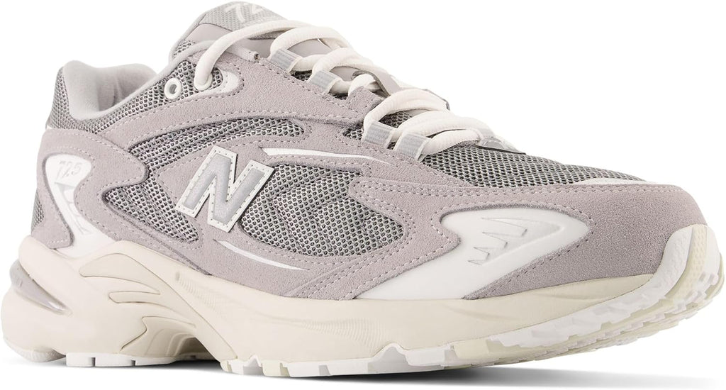 New Balance Men's 725V1 Shoes