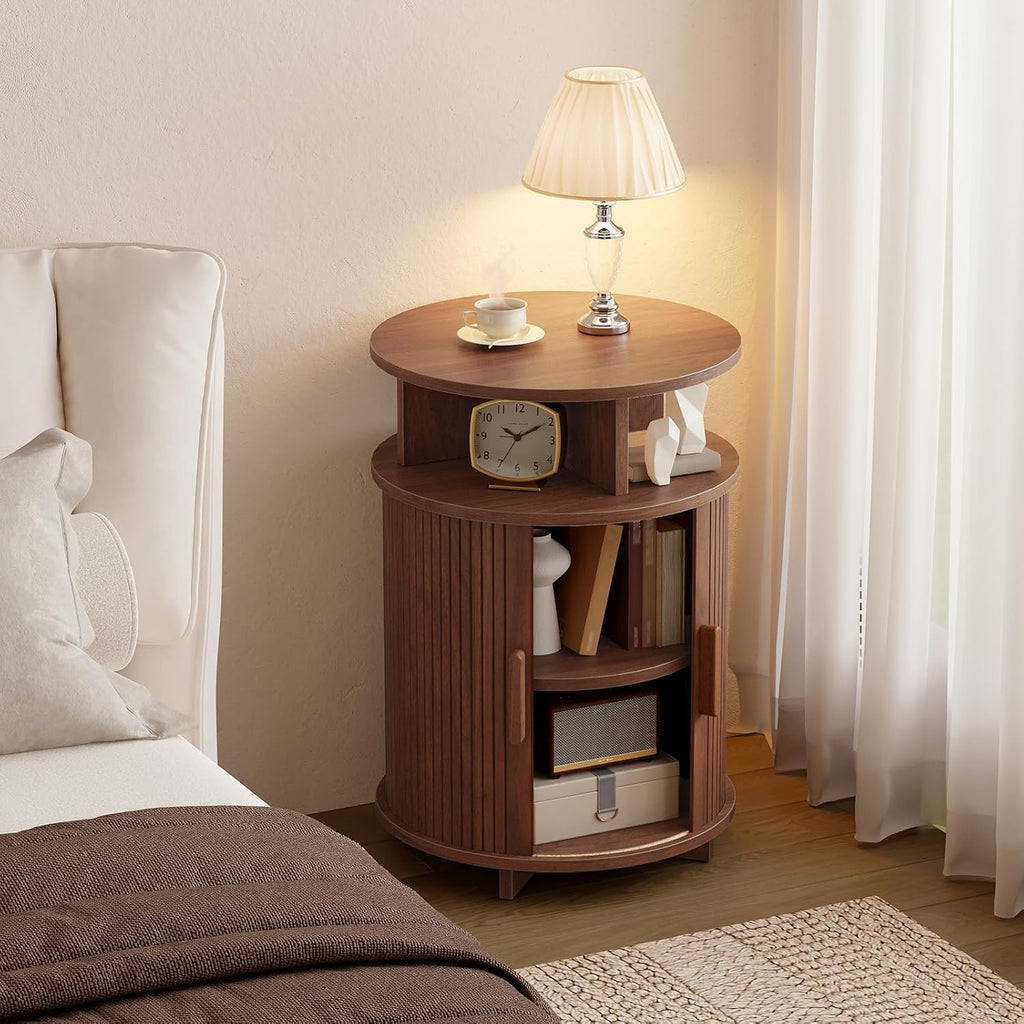 RALGEND Round Fluted End Tables Set of 2, Round End Table with Charging Station, Fluted Sofa Side Table with Sliding Tambour Door and Storage, Mid-Century Nightstand for Living Room, Bedroom, Walnut