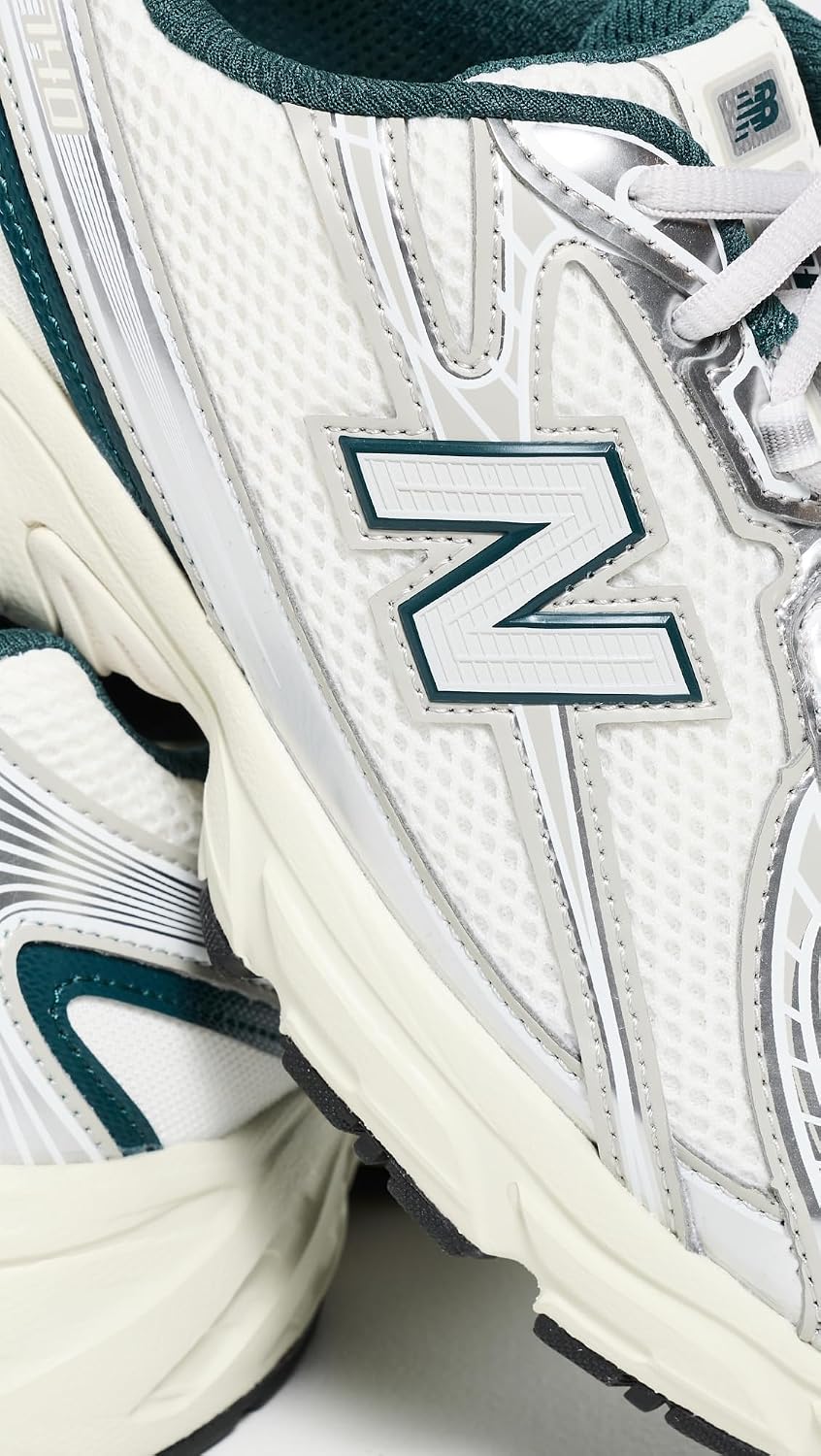 New Balance Unisex 740 Sneakers