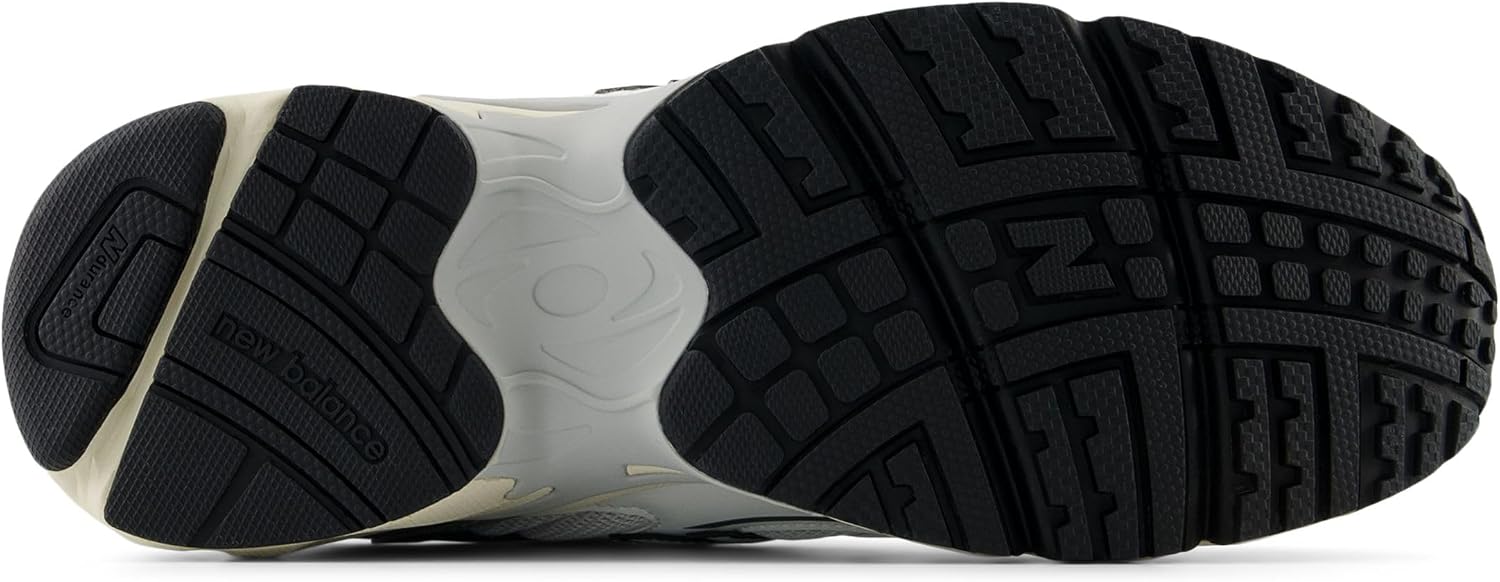 New Balance Men's 725V1 Shoes