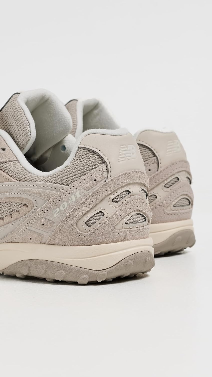 New Balance Unisex 204L Sneakers