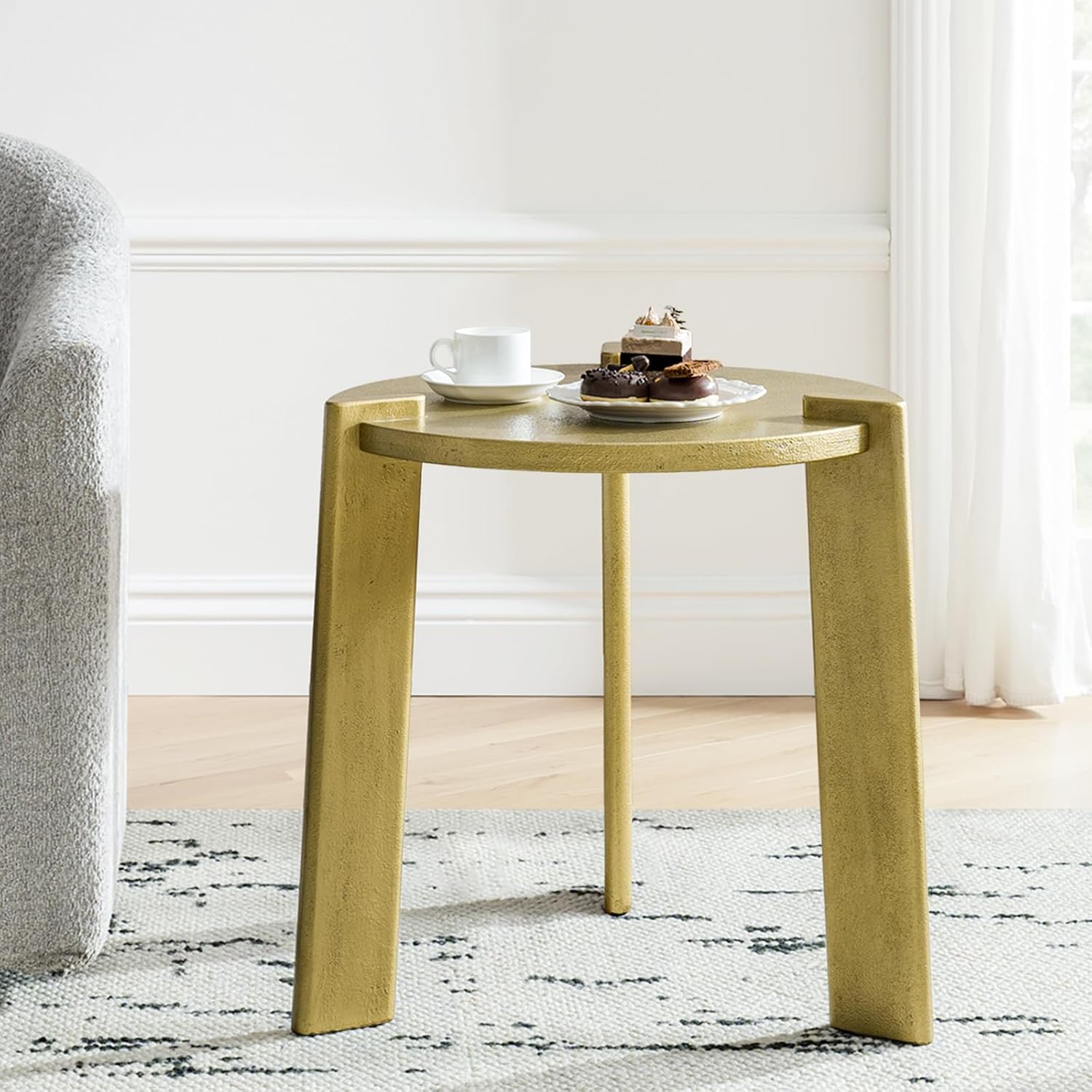 HULALA HOME Round End Table, Wood Fluted Side Table, Modern Accent Table for Living Room, Apartment, Office, Easy Assembly, Gold