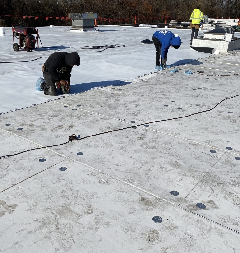 Ace Screws #15 8' (500pc) FM Approved Commercial Roofing Fasteners Black, Self Tapping into Metal and Wood Roof Decks, EPDM, TPO, Insulation, Goes with Ace Screws Plates to Meet All Roofing Tasks
