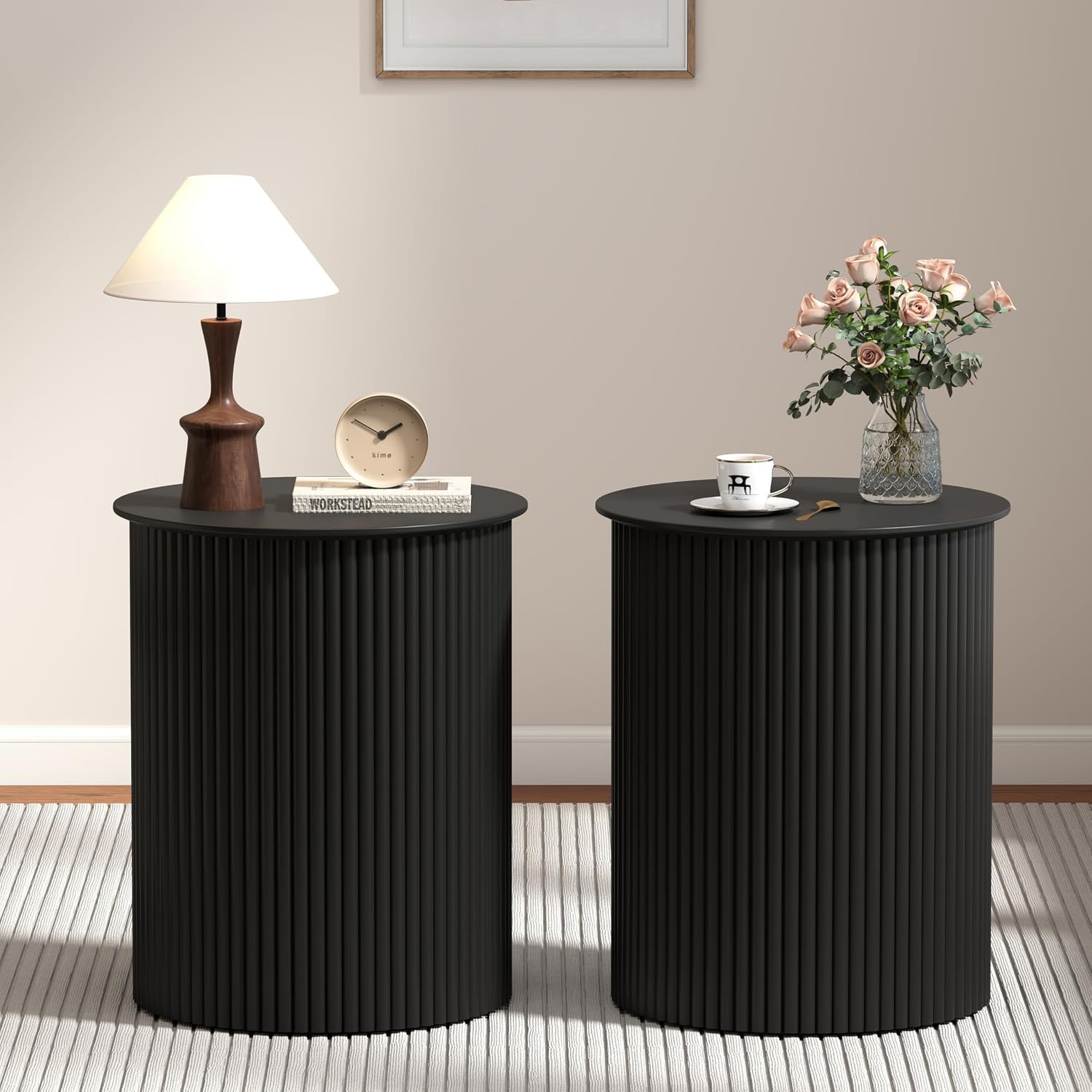 AVZEAR Small Round Side Table Fluted Night Stand Set of 2, 17.7' Mid Century Modern End Table, Circle Bedside Tables Wood Nightstands for Small Spaces, Living Room, Bedroom(Black)