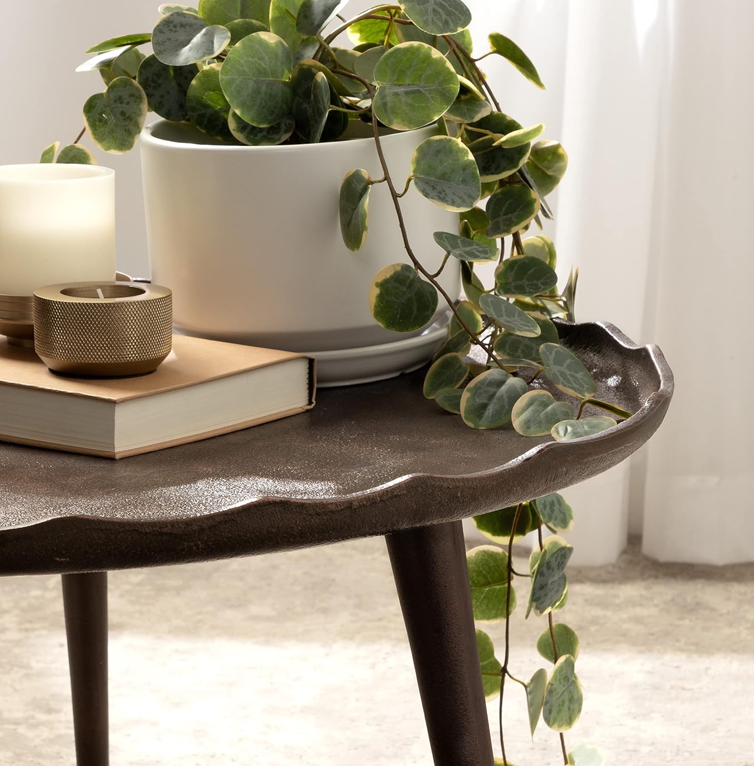 Kate and Laurel Alessia Modern Round Metal Coffee Table; 26 x 26 x 16; Bronze; Sand Cast Aluminum Coffee Table with Raised Deckled Edge for Storage and Display
