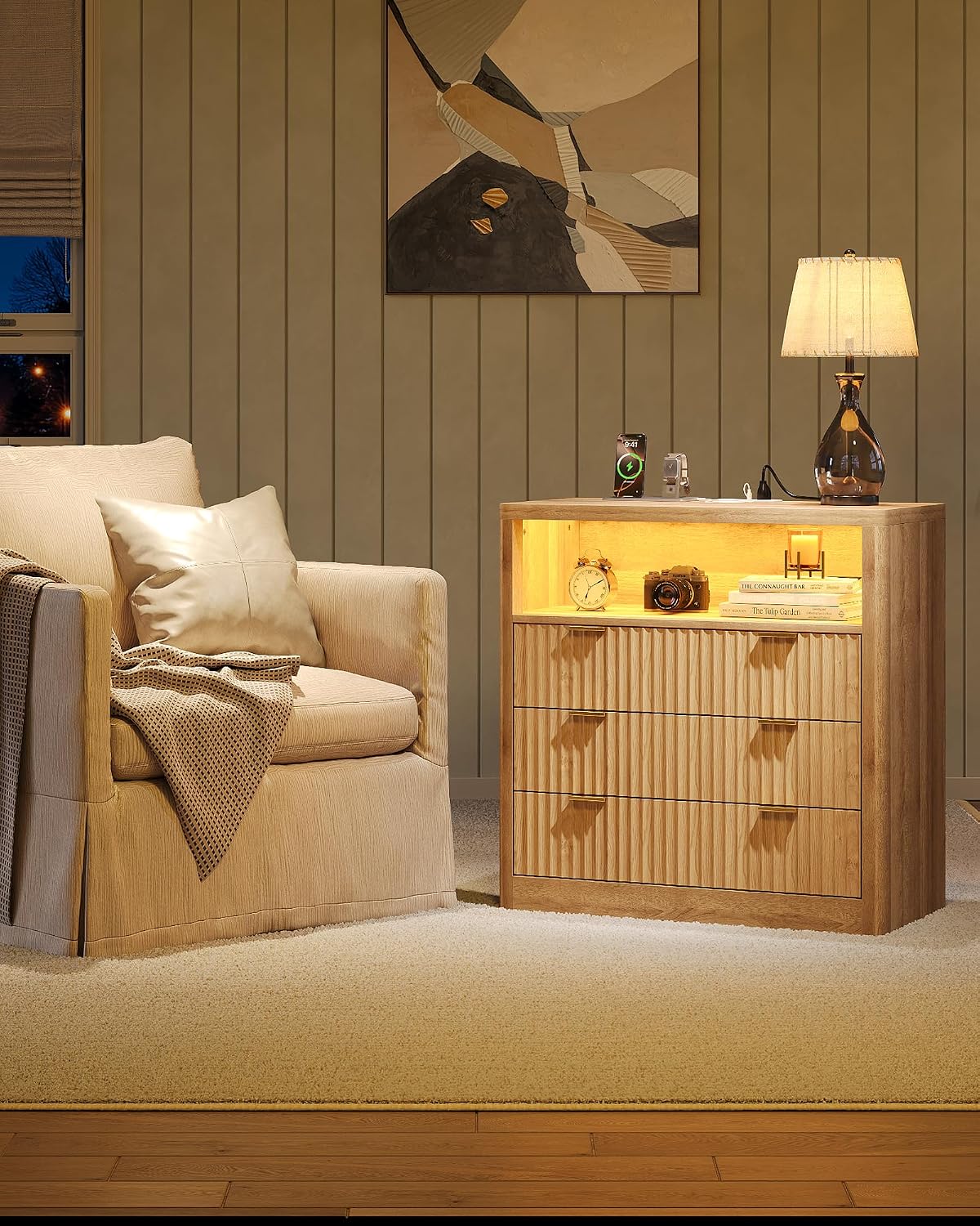 FUSOU Fluted Nightstands Set of 2, Night Stand with Charging Station and LED Lights, Modern Bedside Table with 3 Drawers and Open Shelf, End Table with Storage, Night Stand for Bedroom, Natural Oak