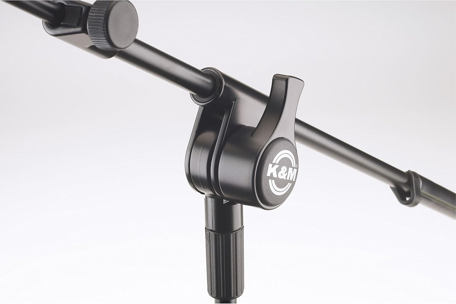 Konig & Meyer 25600-300-55 970mm-1640mm Microphone Stand - Black - EU Version