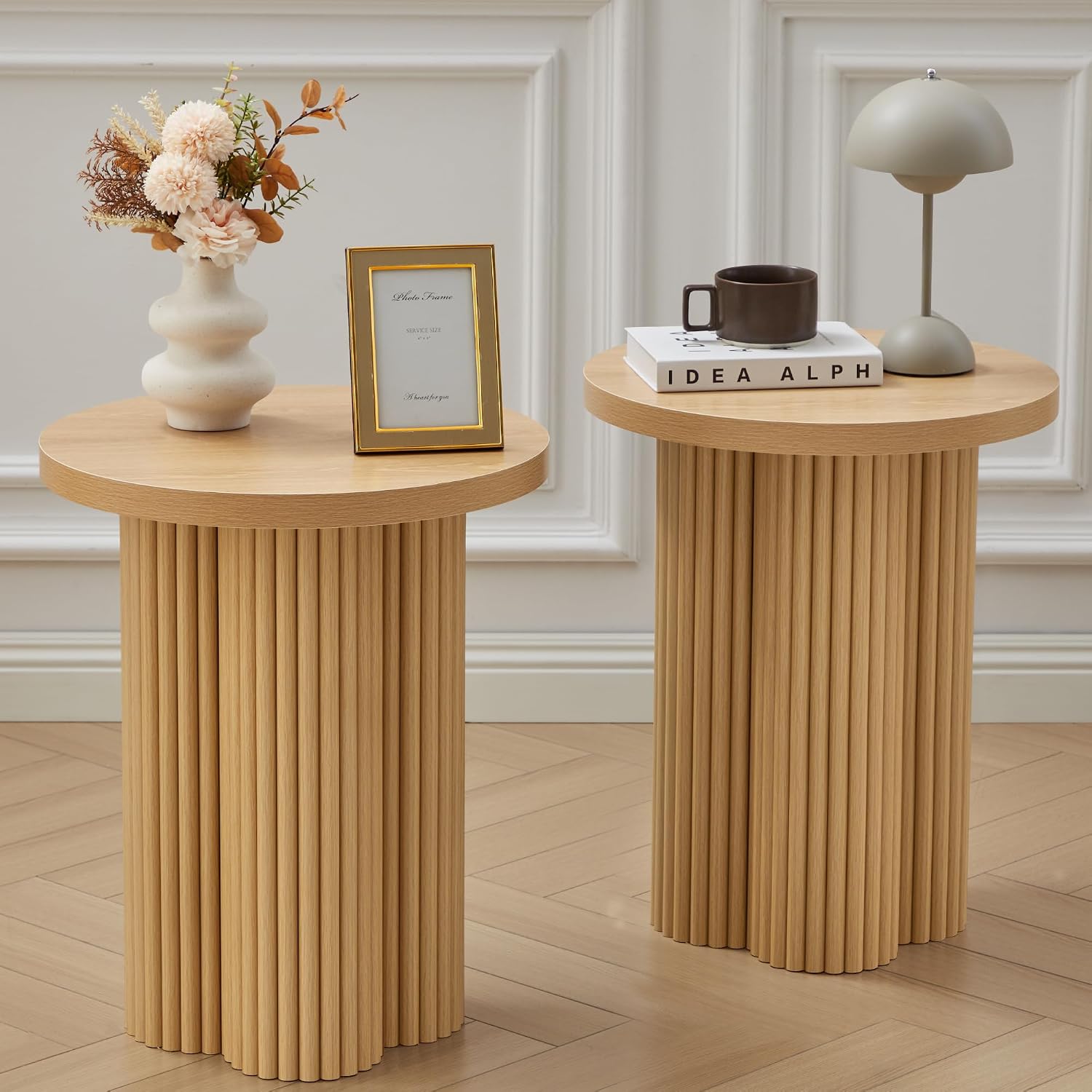 Small Sofa Side Table Set of 2, Fluted Accent Pedestal End Table, Wood Round Night Stand, Farmhouse Bed Side Table Drink Tables for Living Room, Small Spaces (Natural-2PCS)