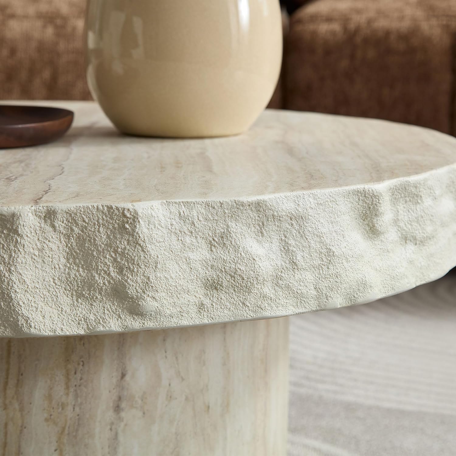 Round Coffee Table, 31.69' Fiberglass Faux Marble Pattern Imitation Stone Table Cement Center Table for Living Room Apartment