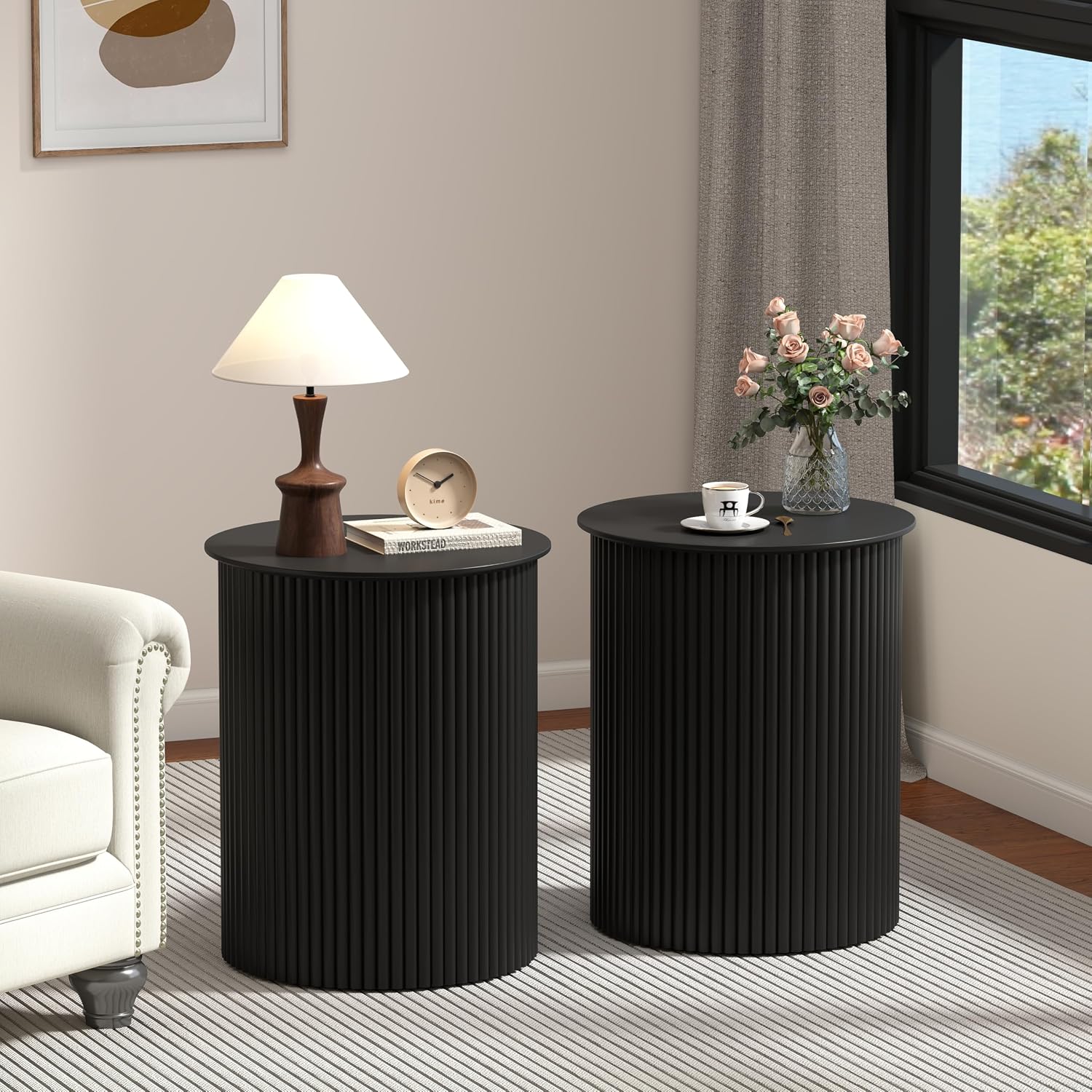 AVZEAR Small Round Side Table Fluted Night Stand Set of 2, 17.7' Mid Century Modern End Table, Circle Bedside Tables Wood Nightstands for Small Spaces, Living Room, Bedroom(Black)