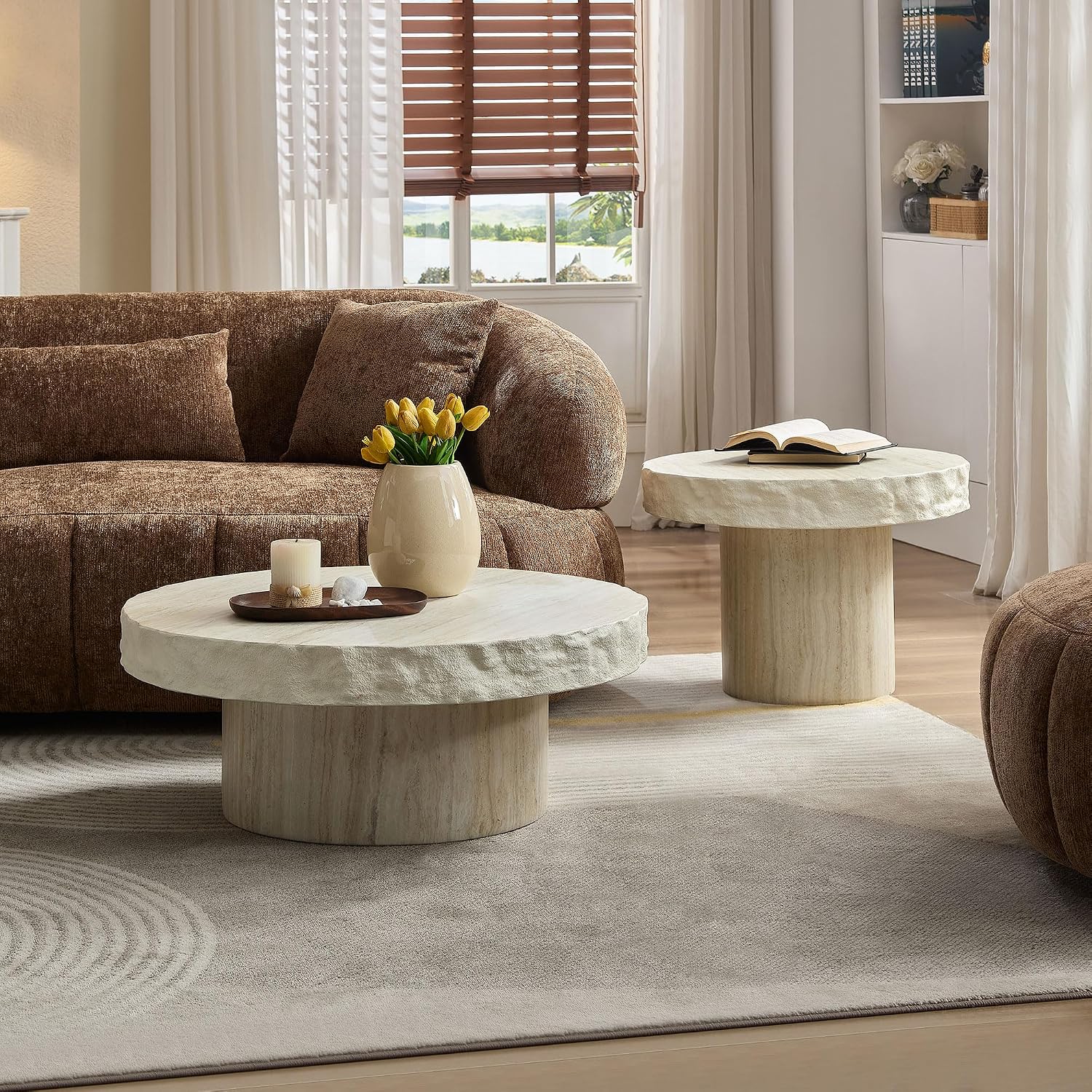 31.69' Round Coffee Table with Round Pedestal, Fiberglass Faux Marble Tabletop for Living Room, Modern Circle Center Table Tea Table for Apartment, Office, Beige Mars Pattern
