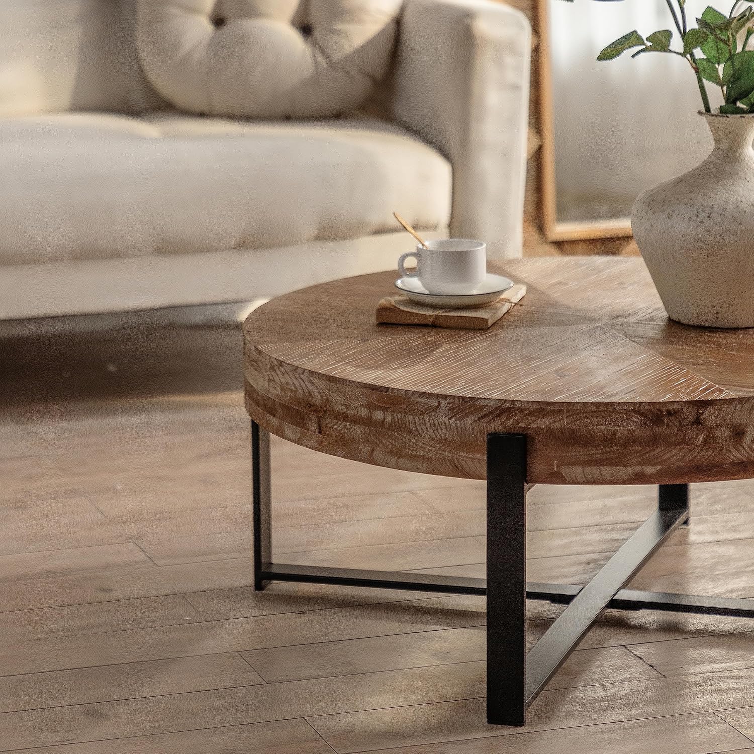 Wood Round Coffee Table, 31 Inch Farmhouse Rustic Fir Wooden Table Top Cross Metal Legs Circle Coffee Table for Living Room, Black